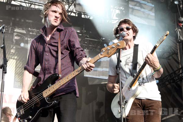 PALMA VIOLETS - 2013-07-18 - PARIS - Parvis de l'Hotel de Ville - Sam Fryer - Chilli Jesson - Will Doyle